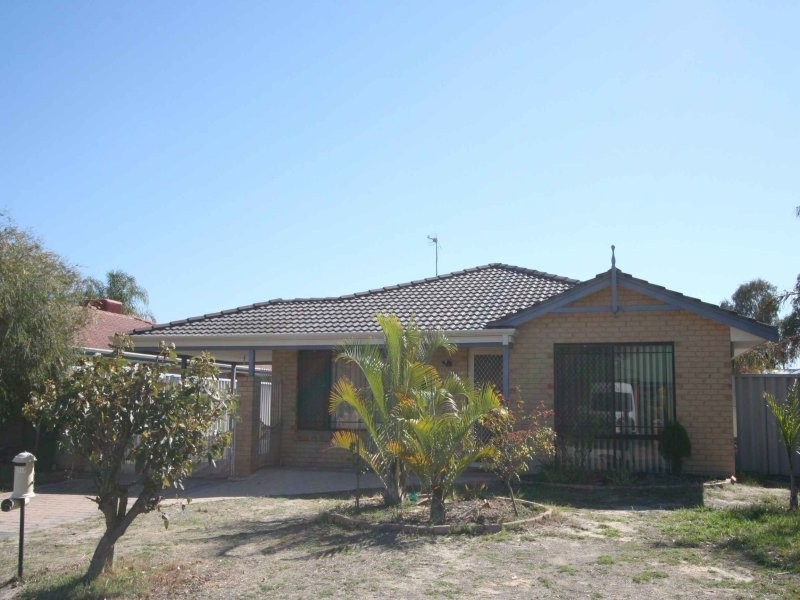 45 Wyperfeld Gardens, Ballajura WA 6066