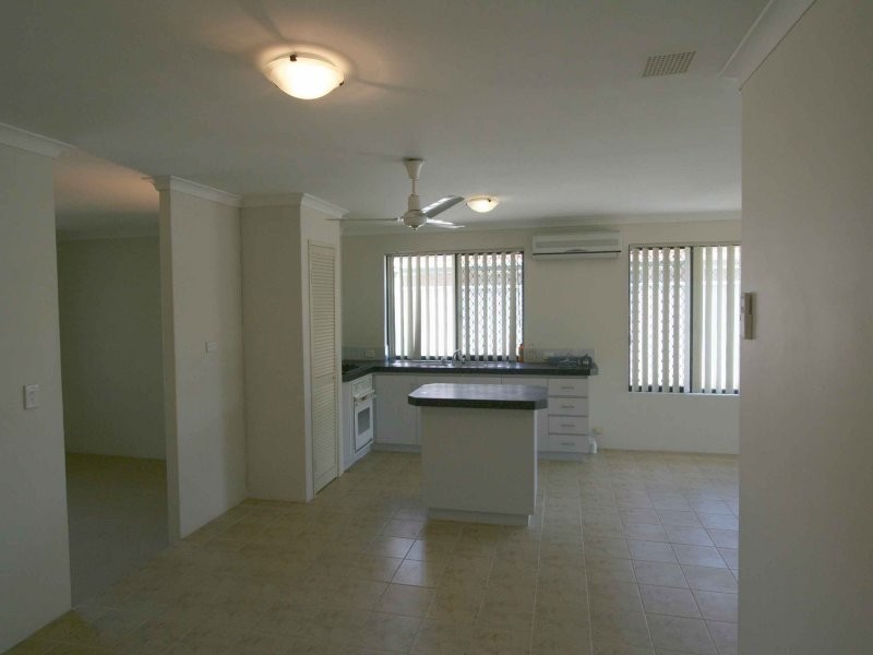 45 Wyperfeld Gardens, Ballajura WA 6066