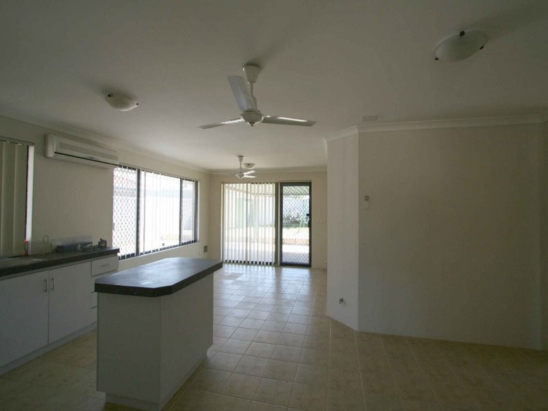 45 Wyperfeld Gardens, Ballajura WA 6066