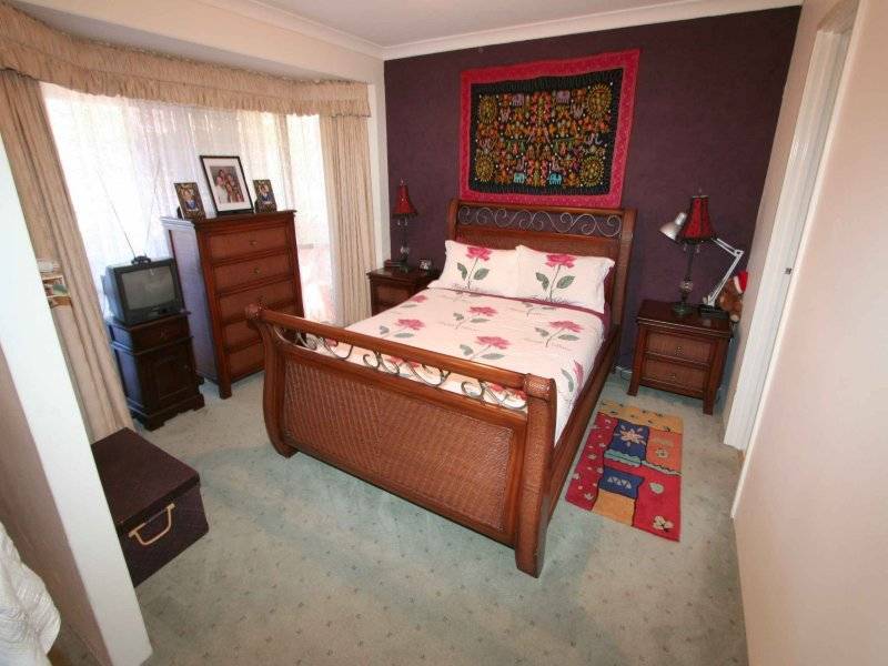 4 Pinedale Gardens, Ballajura WA 6066