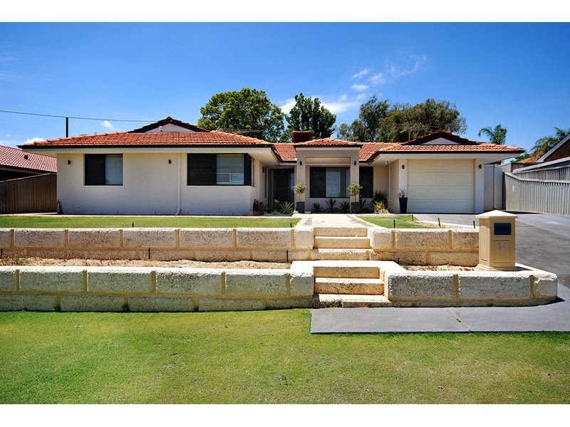 14 Agaton Street, Hamersley WA 6022
