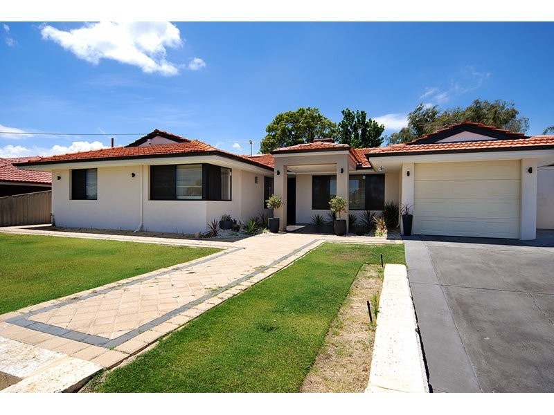14 Agaton Street, Hamersley WA 6022