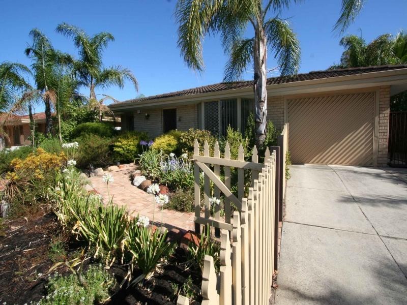 79 Cassowary Drive, Ballajura WA 6066