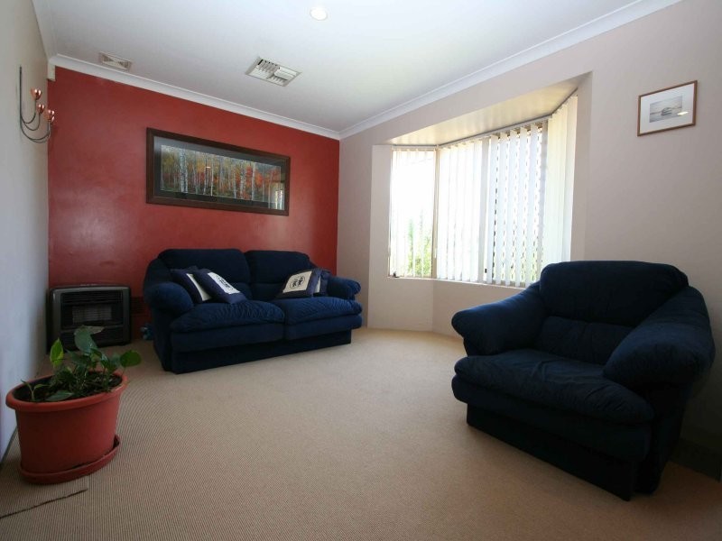 79 Cassowary Drive, Ballajura WA 6066