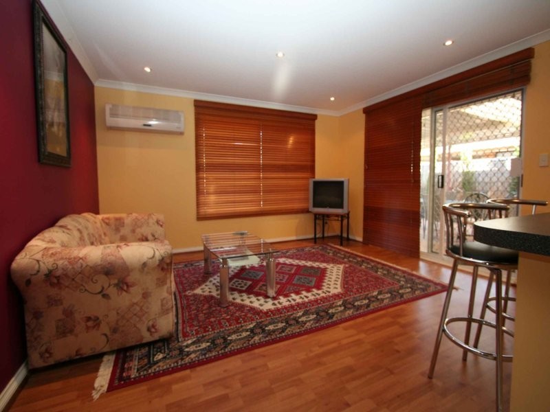 8 Guadalupe Drive, Ballajura WA 6066