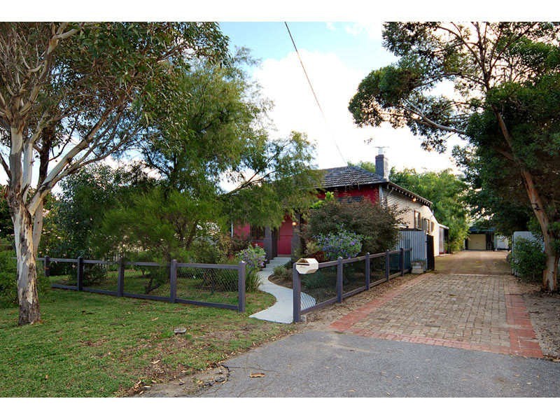 53 Fourth Avenue, Bassendean WA 6054