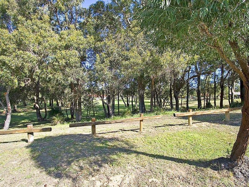 11 Bentley Street, Hamersley WA 6022