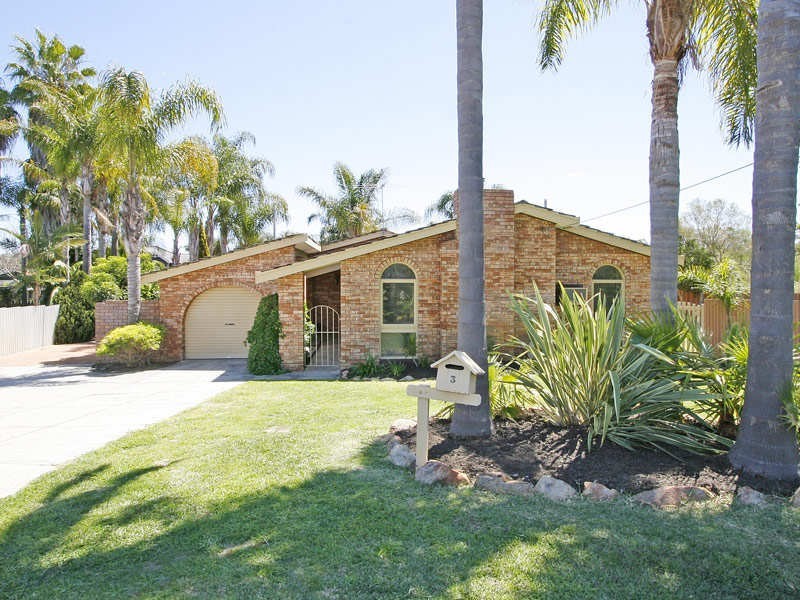 3 Don Place, Hamersley WA 6022