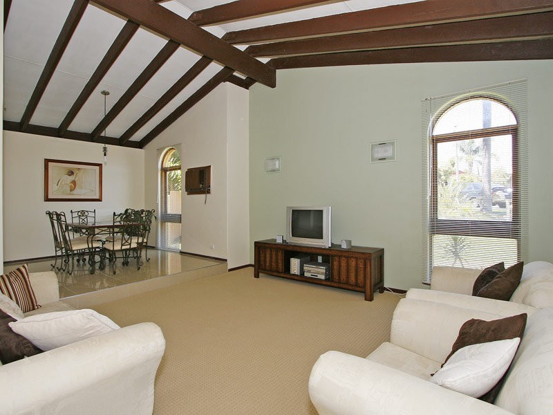 3 Don Place, Hamersley WA 6022
