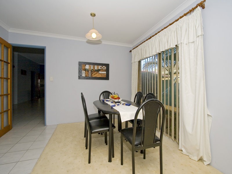 36 Heathfield Drive, Landsdale WA 6065