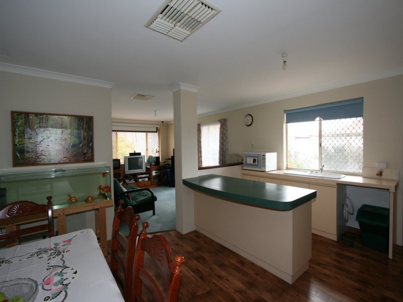 21 Watheroo Court, Ballajura WA 6066