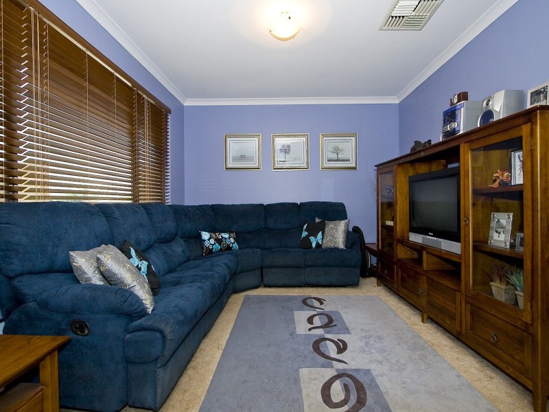37 Woodleigh Gardens, Ballajura WA 6066