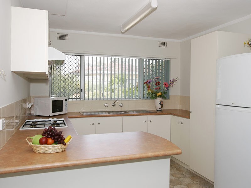 182 Balga Avenue, Balga WA 6061