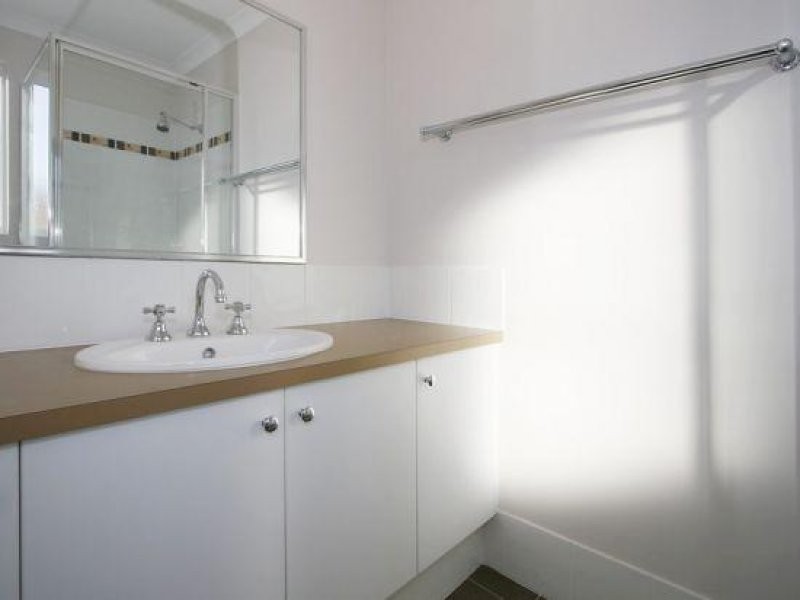1/254 Landsdale Road, Landsdale WA 6065