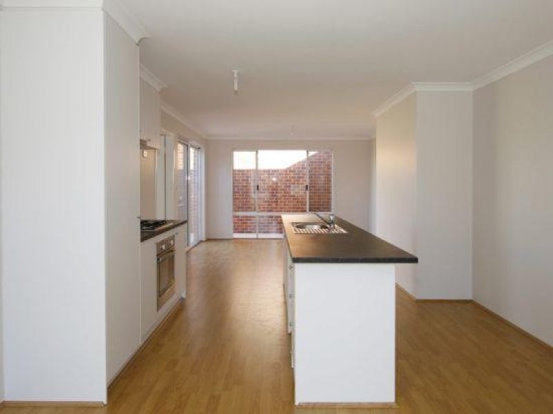 1/254 Landsdale Road, Landsdale WA 6065