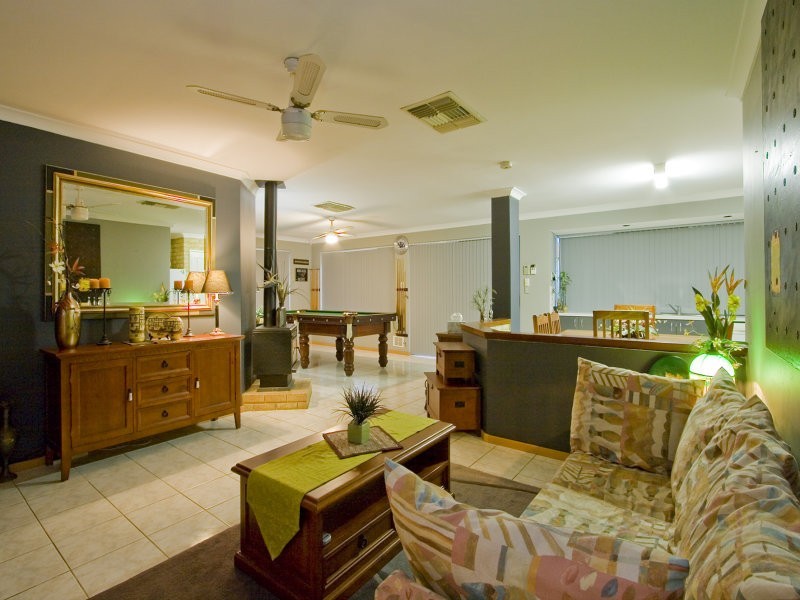 1 Lilystone Retreat, Landsdale WA 6065