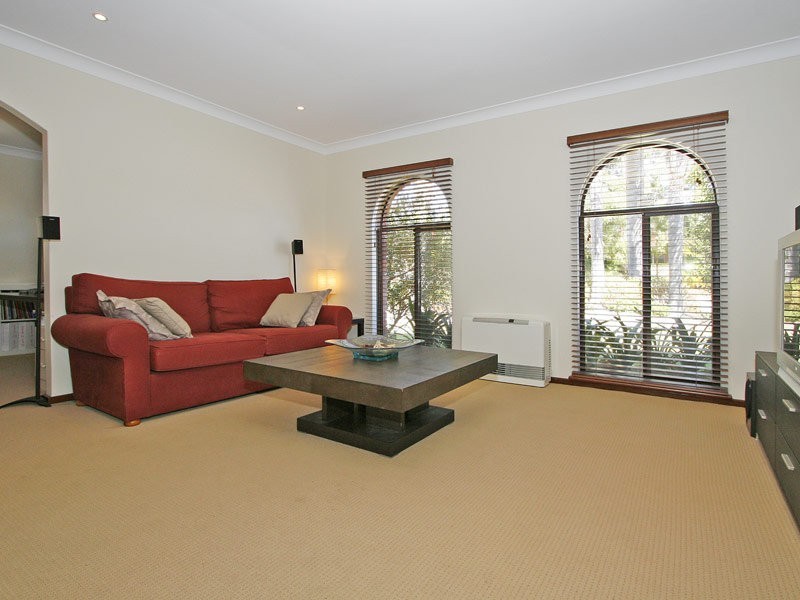 1 Doon Way, Hamersley WA 6022