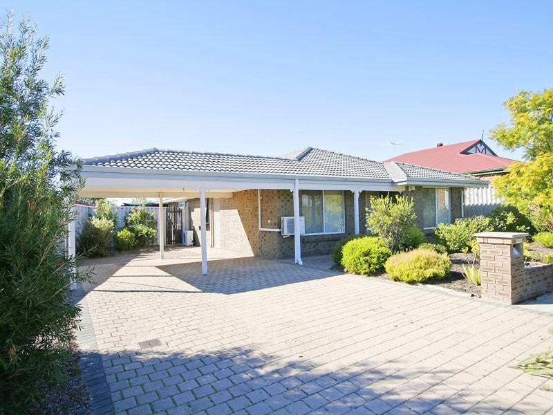 27 Mandilla Parade, Ballajura WA 6066