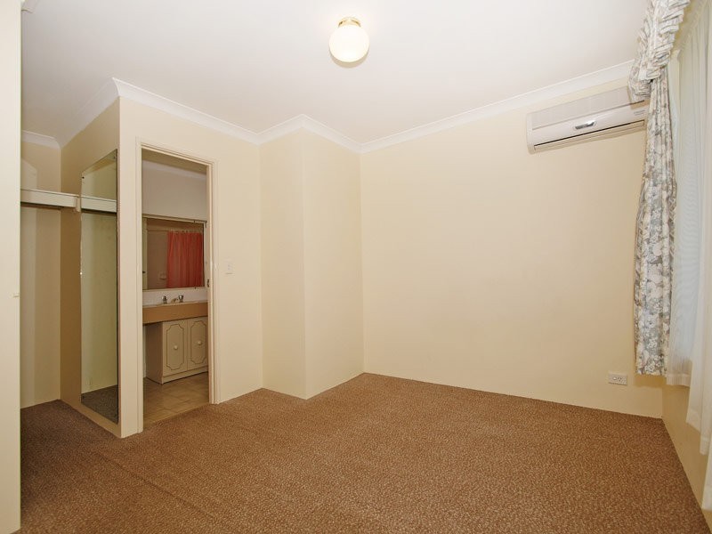 27 Mandilla Parade, Ballajura WA 6066