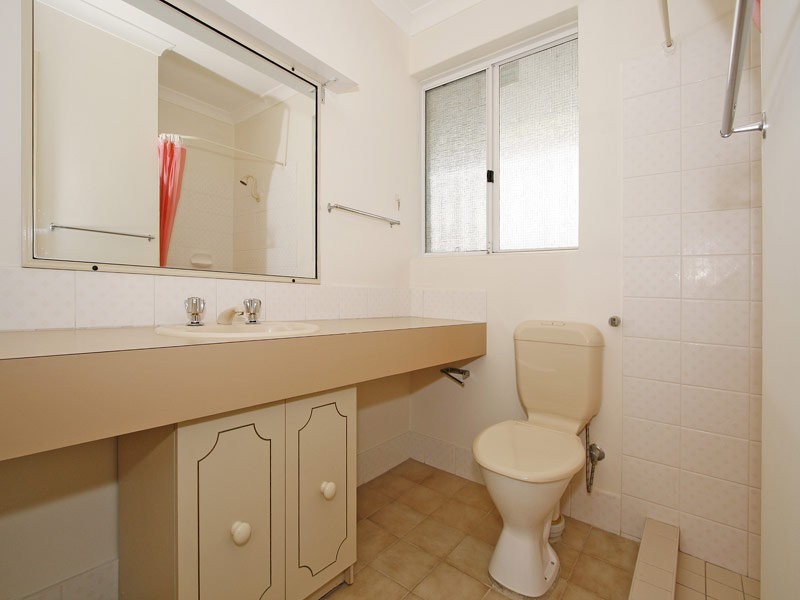 27 Mandilla Parade, Ballajura WA 6066