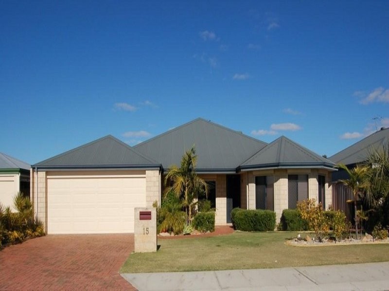 15 Hillwater Promenade, Beechboro WA 6063