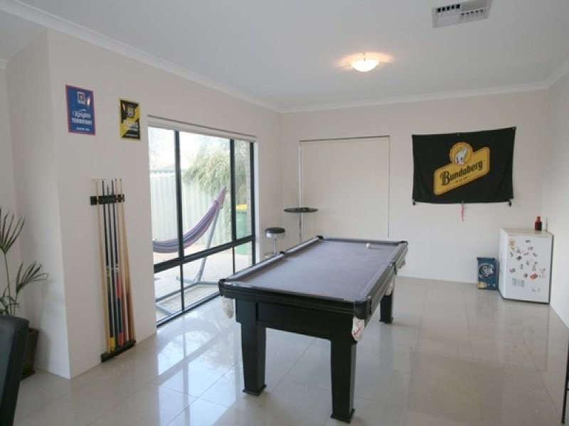 17 Brussels Circuit, Port Kennedy WA 6172