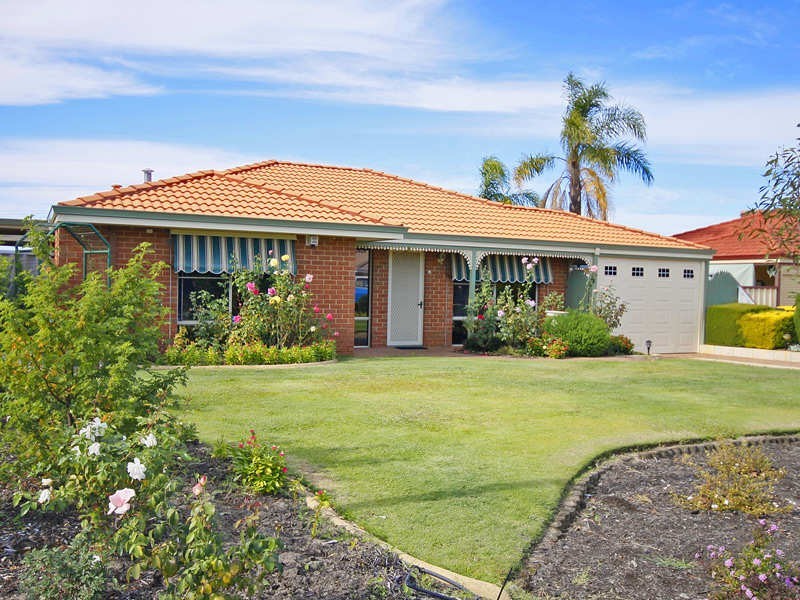 25 Madura Close, Ballajura WA 6066