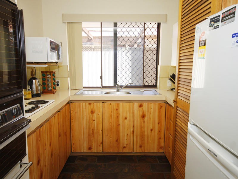 4/73 Elsegood Street, Dianella WA 6059