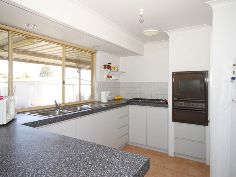 34 Kestrel Parade, Ballajura WA 6066