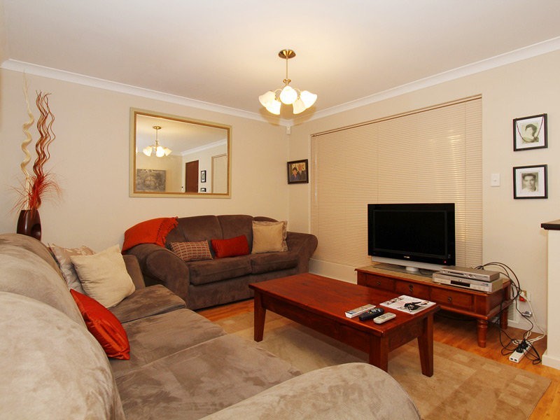 19 Yandal Crescent, Ballajura WA 6066