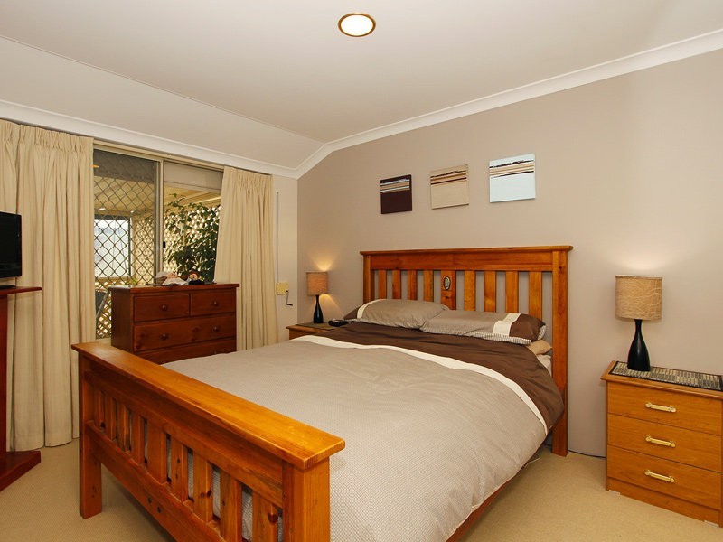 12 Hamelin Drive, Ballajura WA 6066