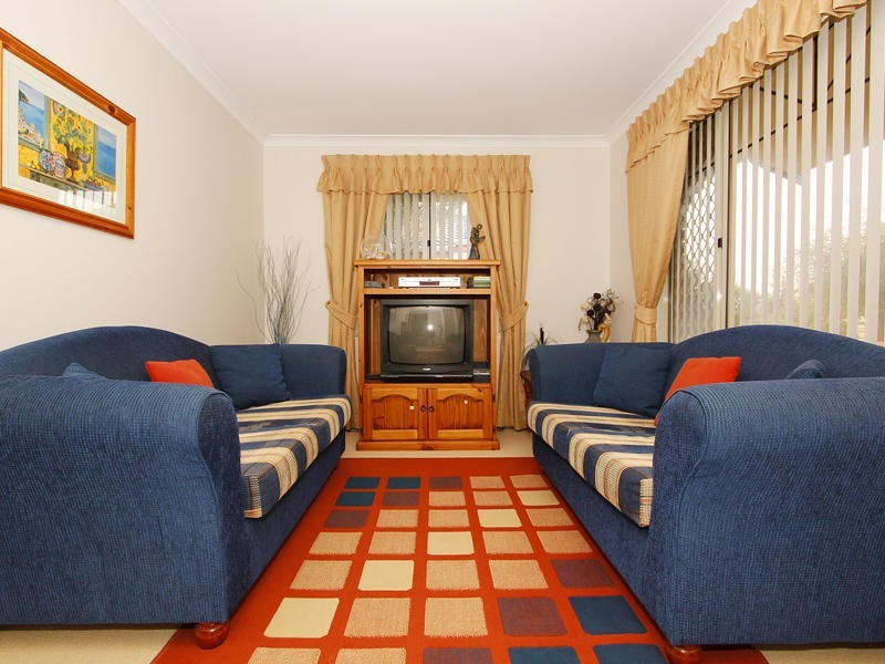 12 Hamelin Drive, Ballajura WA 6066