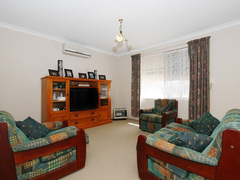 10 Linvale Court, Ballajura WA 6066
