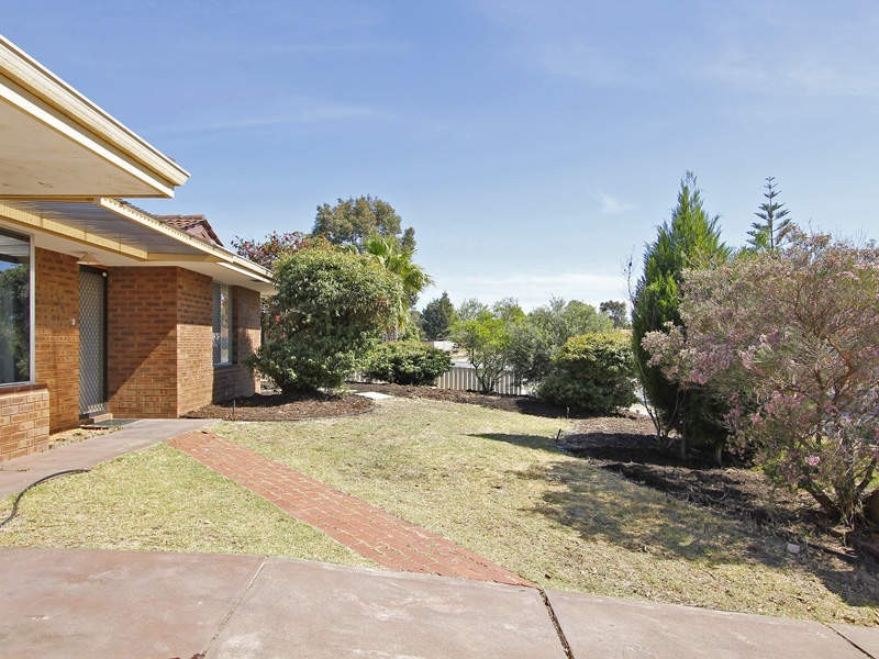 150 Illawarra Crescent, Ballajura WA 6066
