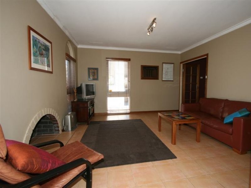 10 Eglinton Crescent, Hamersley WA 6022