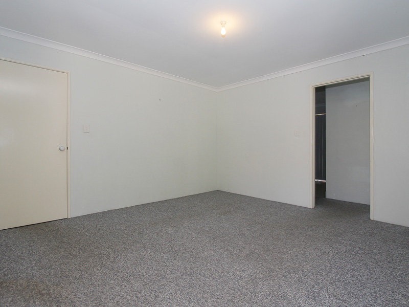 74 Pelican Parade, Ballajura WA 6066