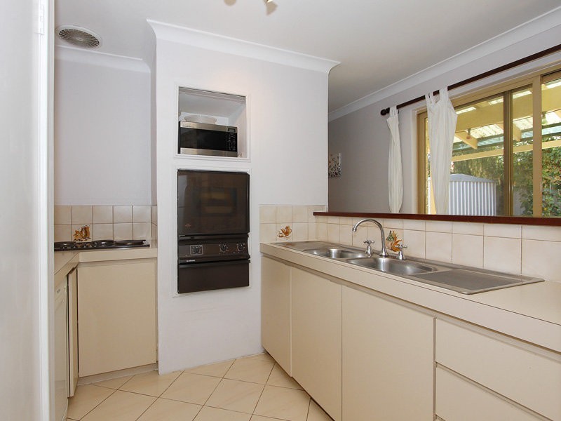 19A Island Retreat, Ballajura WA 6066