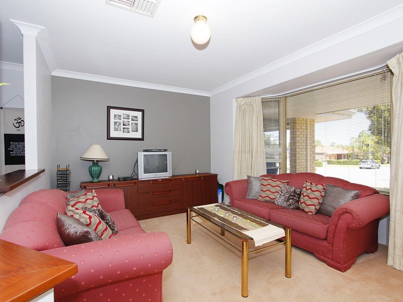 19A Island Retreat, Ballajura WA 6066