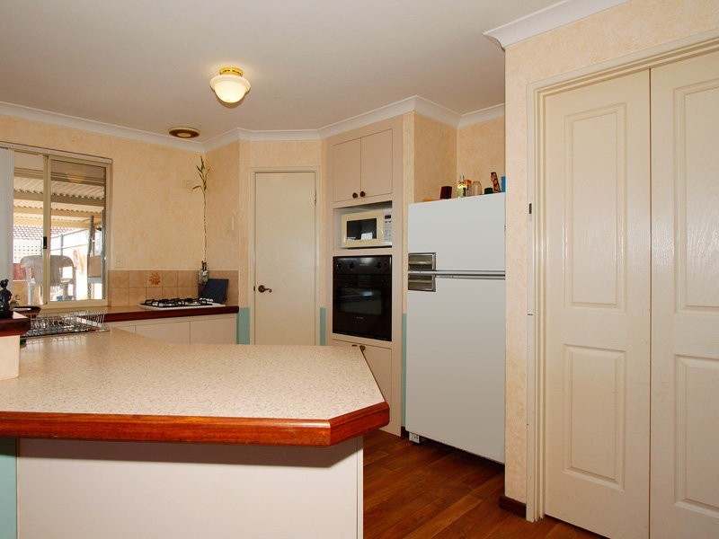 33 Little Green Gardens, Quinns Rocks WA 6030