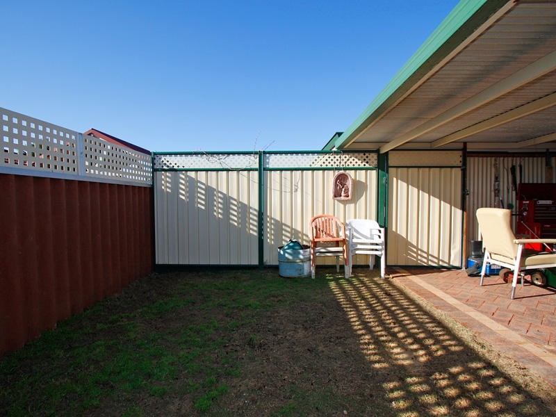 33 Little Green Gardens, Quinns Rocks WA 6030