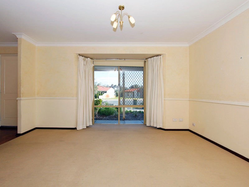 6 Euston Place, Alexander Heights WA 6064