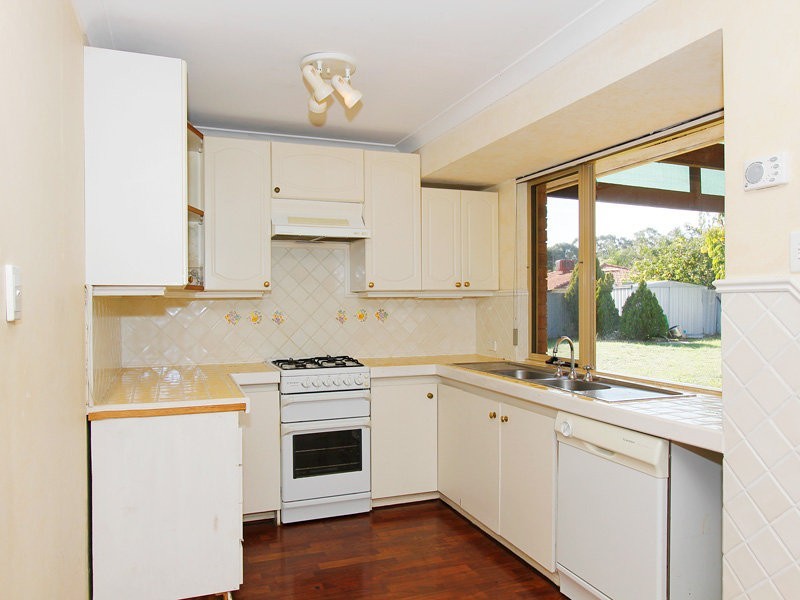 6 Euston Place, Alexander Heights WA 6064