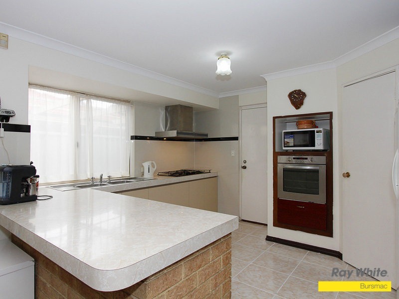 33 Allington Avenue, Ballajura WA 6066