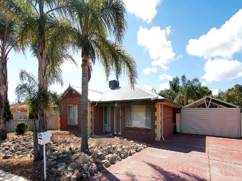 4 Woodleigh Gardens, Ballajura WA 6066