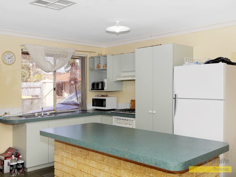 4 Woodleigh Gardens, Ballajura WA 6066