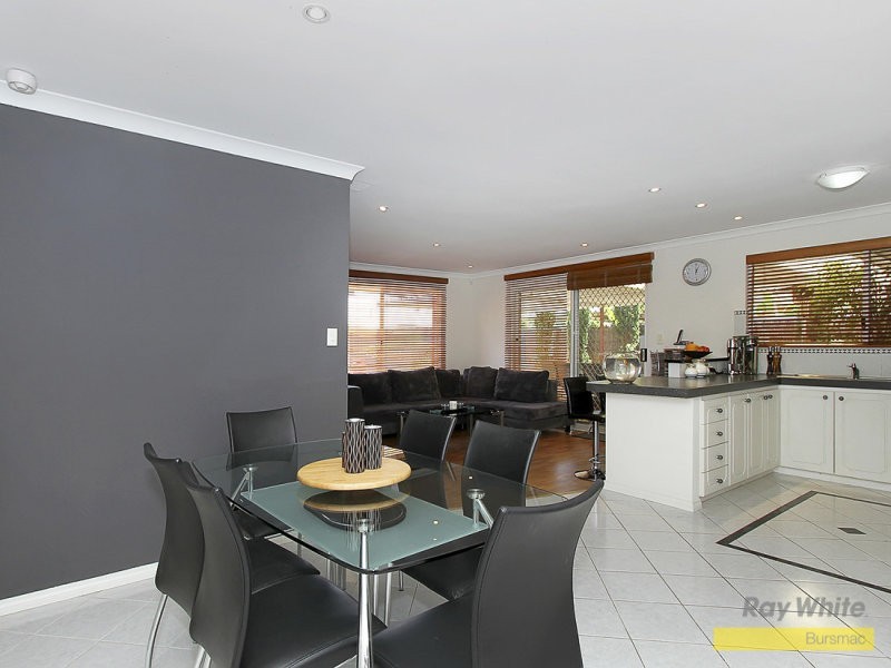 8 Guadalupe Drive, Ballajura WA 6066