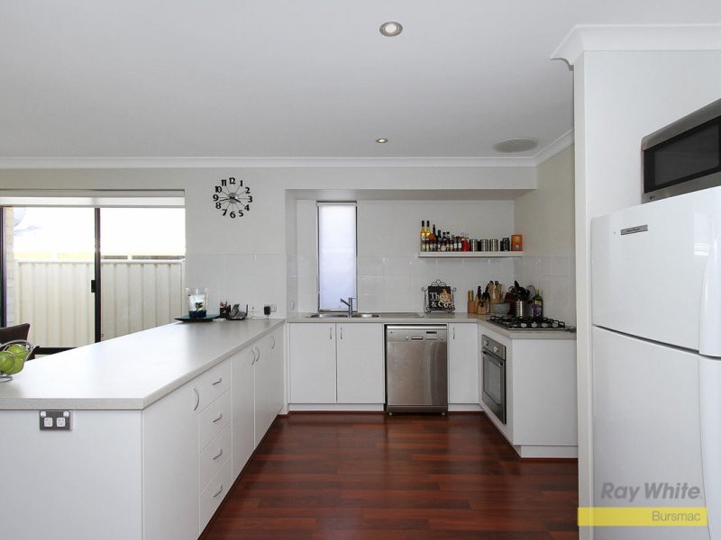 19 Winona Link, Banksia Grove WA 6031