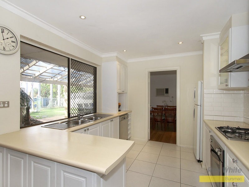 6 Cromwell Road, Alexander Heights WA 6064