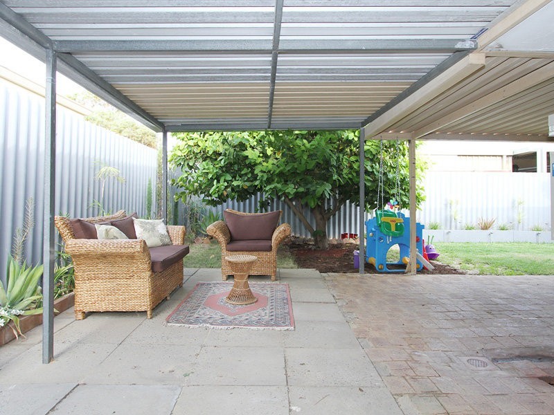 2 Mitre Court, Mirrabooka WA 6061