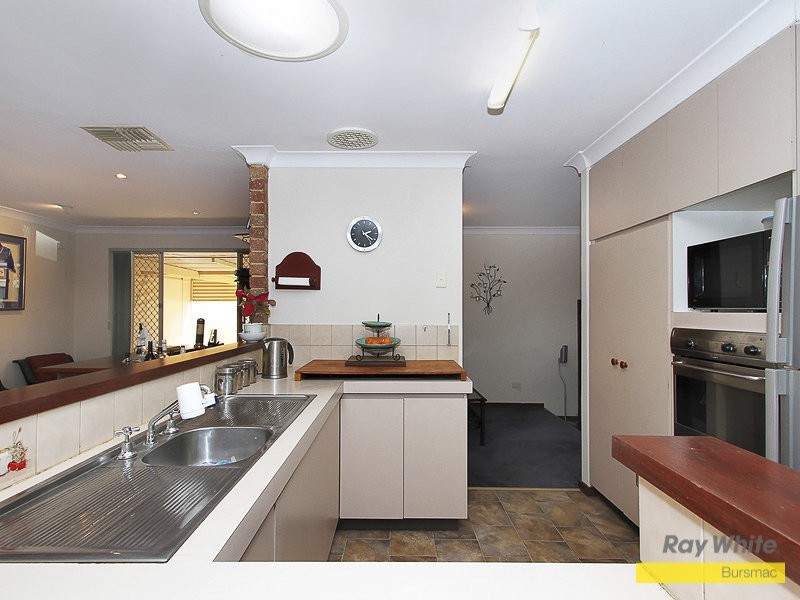 12 Bullfinch Way, Ballajura WA 6066